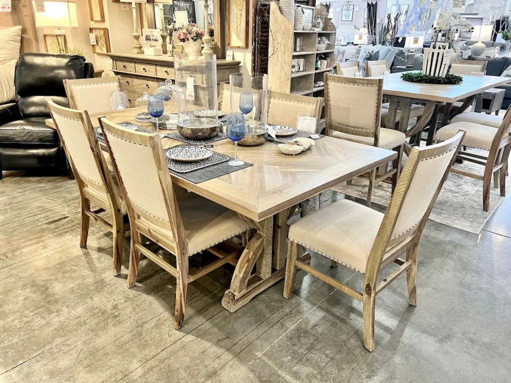 SAIGE DINING SET