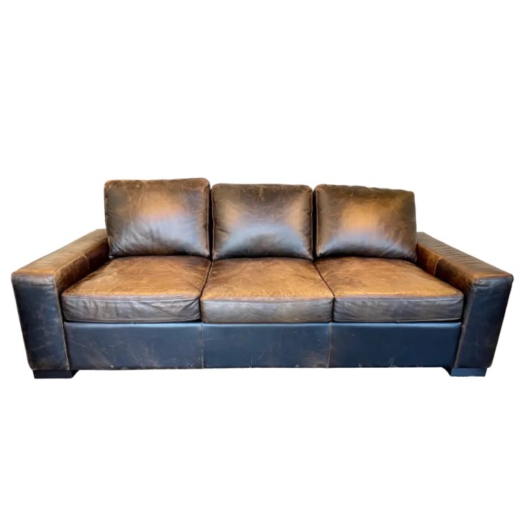 TREBBIA LEATHER SOFA